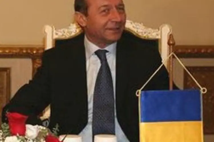 Traian Basescu: Presidente foi reeleito em 2009, e seu segundo e último mandato termina em 2014, dependendo do resultado do referendo (Wikimedia Commons)