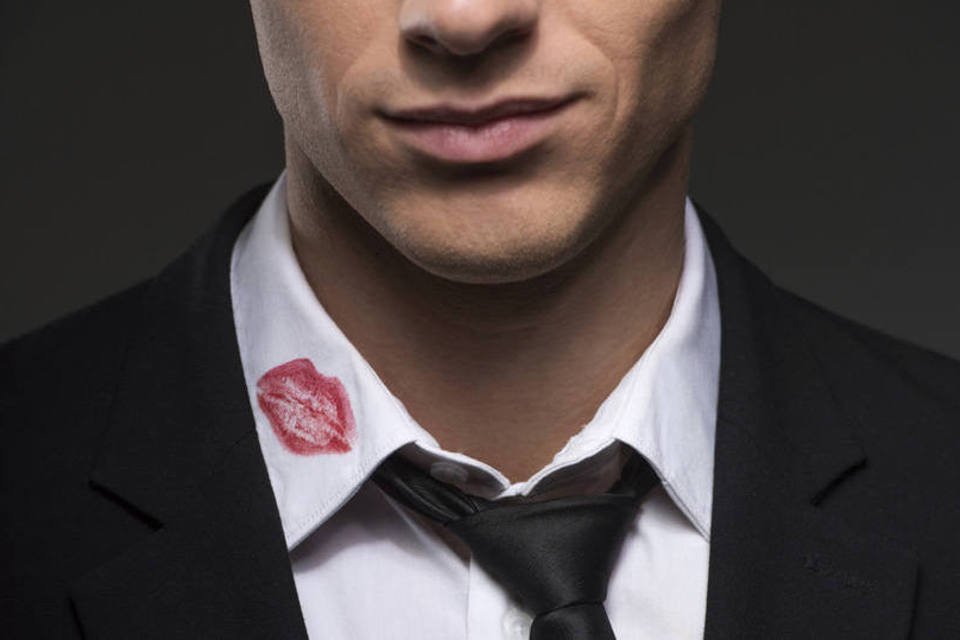 Ataque a Ashley Madison traz calafrios a apps de encontros