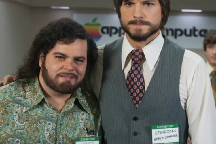 
	J&aacute; &eacute; &oacute;bvio que a atmosfera da produ&ccedil;&atilde;o passa longe da biografia dram&aacute;tica e densa que se esperava, talvez com humor fora do lugar
 (Foto/Reprodução)