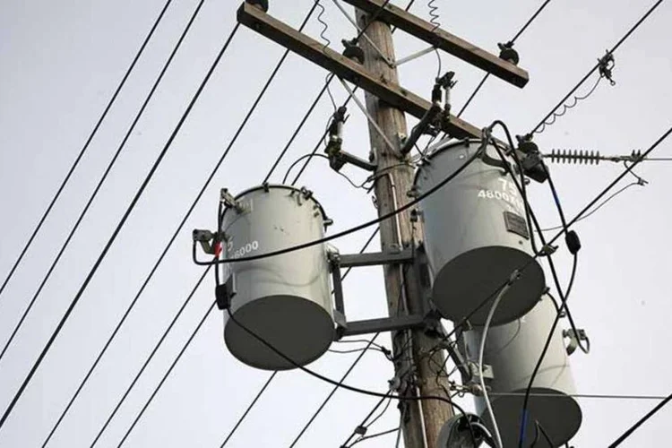 
	Energia el&eacute;trica: o restabelecimento do fornecimento &ldquo;depende de autoriza&ccedil;&atilde;o do Operador Nacional do Sistema El&eacute;trico&rdquo;, informou a concession&aacute;ria
 (Thinkstock)