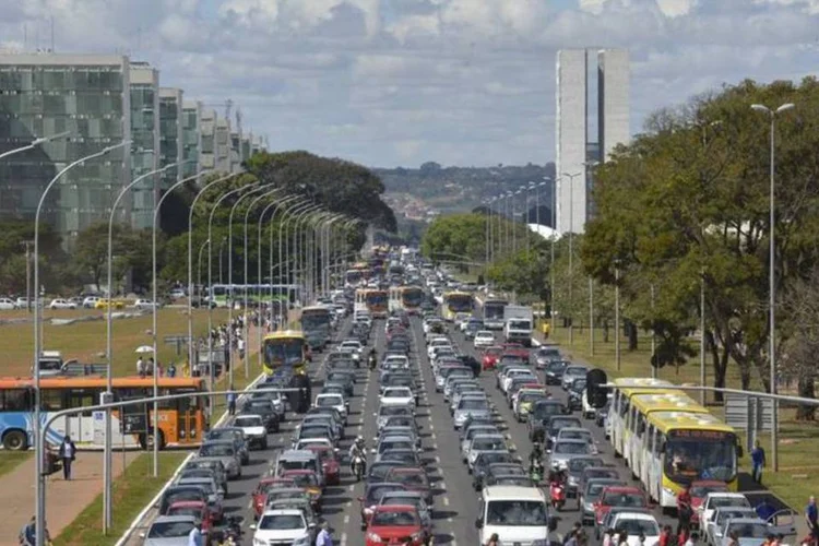 Balanço mostra que 175 milhões de passageiros deixaram de usar ônibus nas nove capitais mais populosas do país  (Elza Fiuza/Agência Brasil)
