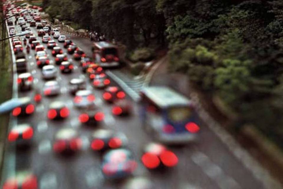 Congestionamento aos sábados cresce 68% em SP