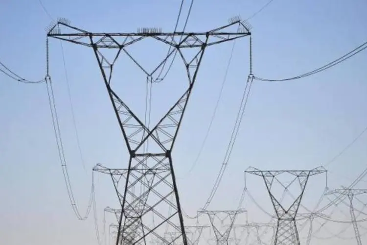 Energia elétrica: sistema de bandeiras tarifárias vai adicionar um valor na tarifa de acordo com a necessidade do consumo dessa energia (Agência Brasil)