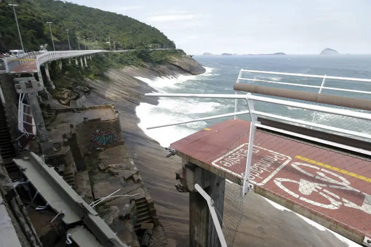 
	Trecho de ciclovia que desabou no Rio de Janeiro: problemas na obra foram detectados ainda no ano passado, antes da inaugura&ccedil;&atilde;o
 (Reuters)