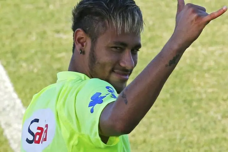 Neymar durante um treino da seleção brasileira no Estádio Presidente Vargas, em Fortaleza (Yves Herman/Reuters)