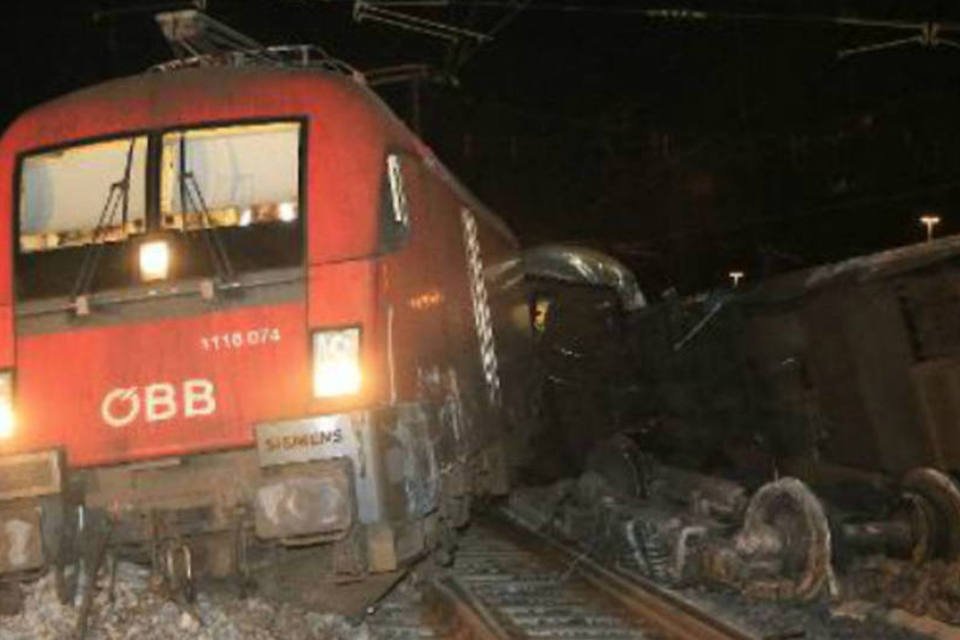 Colisão de trens deixa doze feridos na Alemanha