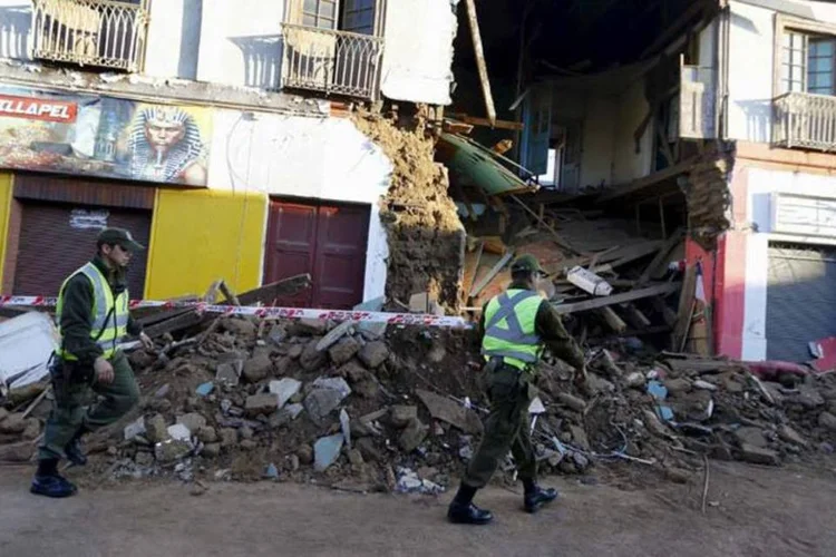 
	Terremoto do Chile: cinco anos depois de o litoral chileno ser castigado por um potente tremor e um posterior maremoto, que deixou mais de 500 mortos, agora foi o norte do pa&iacute;s que estremeceu
 (REUTERS)