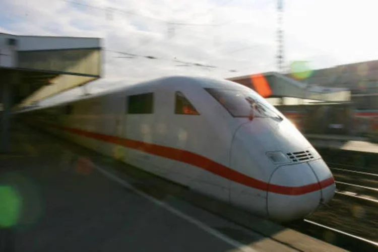 
	Trem: a legisla&ccedil;&atilde;o francesa autoriza o transporte sem declara&ccedil;&atilde;o de no m&aacute;ximo 10.000 euros
 (Getty Images)
