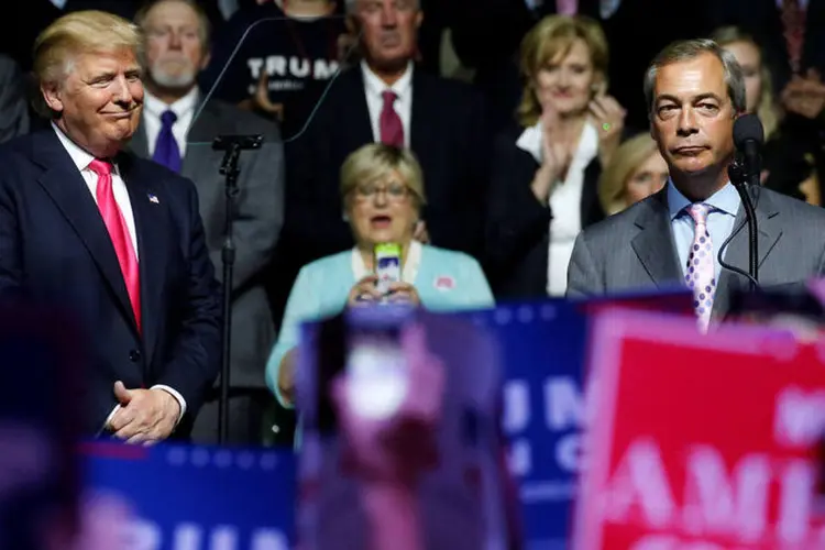 
	Trump e Farage: &quot;Podem me chamar de Mister Brexit&quot;, afirmou Trump
 (Carlo Allegri / Reuters)