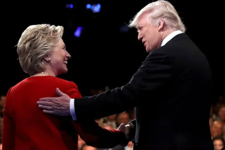 
	Trump e Hillary voltar&atilde;o a debater nos pr&oacute;ximos dias 9 e 19 de outubro em Saint Louis (Missouri) e Las Vegas (Nevada), respectivamente.
 (Joe Raedle / Reuters)