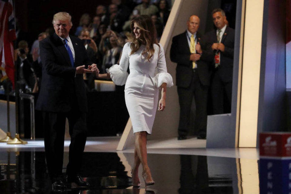 Trump apresenta esposa como "próxima primeira-dama dos EUA"