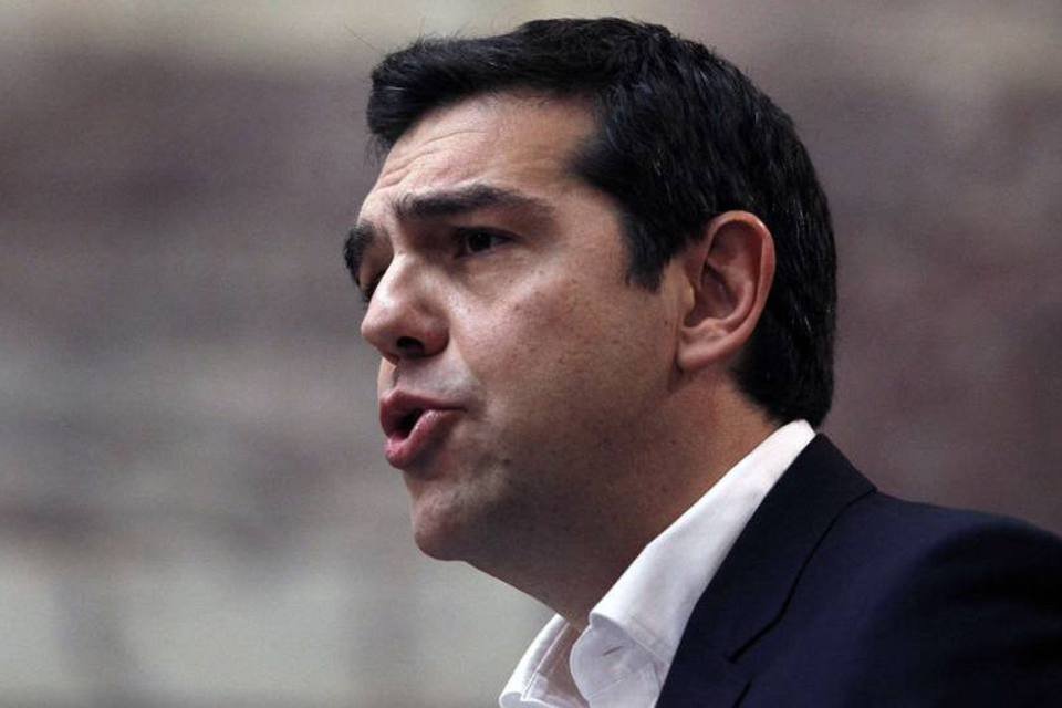 Índice fecha perto de máxima com expectativa por Grécia