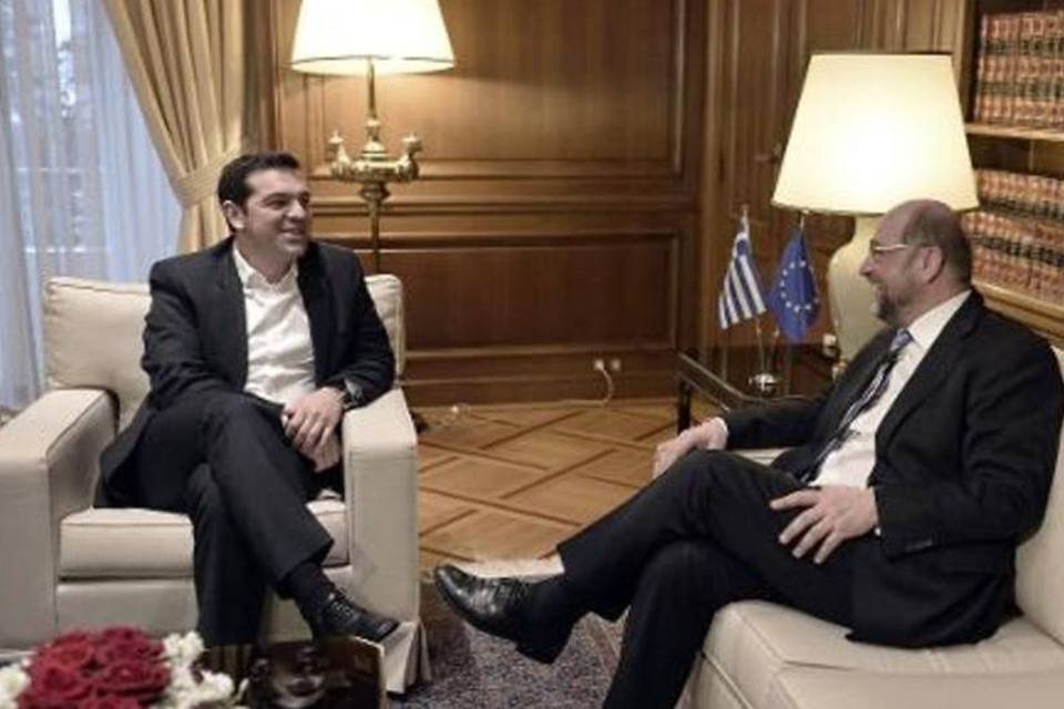 Governo grego retoma negociações com zona do euro