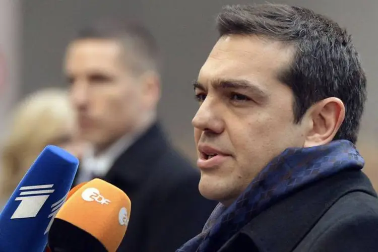 
	Premi&ecirc; grego Alexis Tsipras: resgate expira na ter&ccedil;a-feira e o dinheiro ainda dispon&iacute;vel ir&aacute; desaparecer caso n&atilde;o haja pedido de extens&atilde;o por Atenas
 (Stephanie Lecocq/Pool/Reuters)