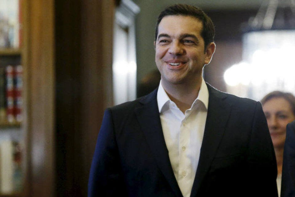 Tsipras aplicará rapidamente novo plano de ajuda à Grécia