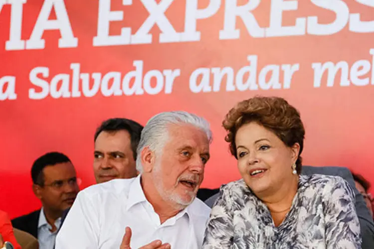 
	Jaques Wagner e Dilma Rousseff: a presidente demonstrou ainda seu apoio ao governador do Estado, seu companheiro de partido
 (Roberto Stuckert Filho/PR)