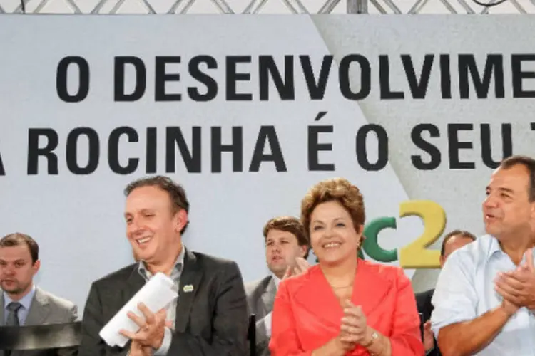 A presidente Dilma Rousseff durante cerimônia de anúncio de investimentos em infraestrutura  urbana em comunidades do Rio de Janeiro (Roberto Stuckert Filho/PR)
