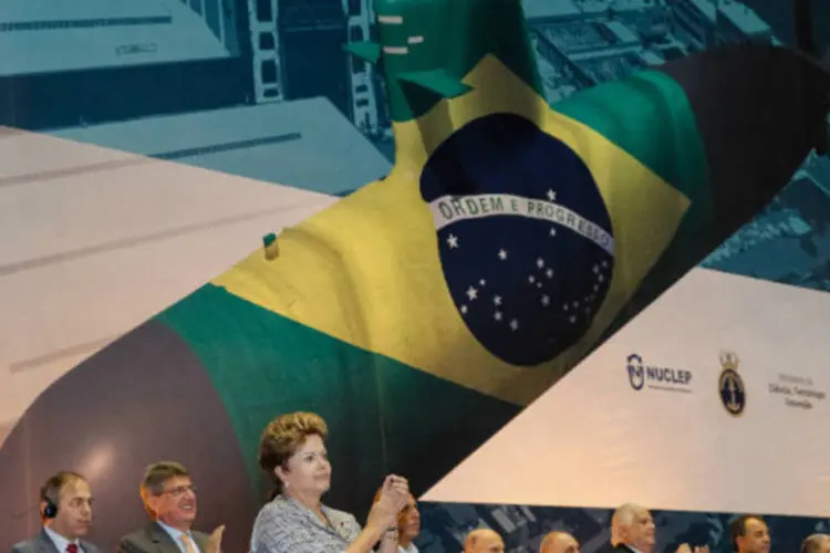 A presidente Dilma Rousseff durante cerimônia de inauguração da Unidade de Fabricação de Estruturas Metálicas, no Rio de Janeiro (Roberto Stuckert Filho/PR)