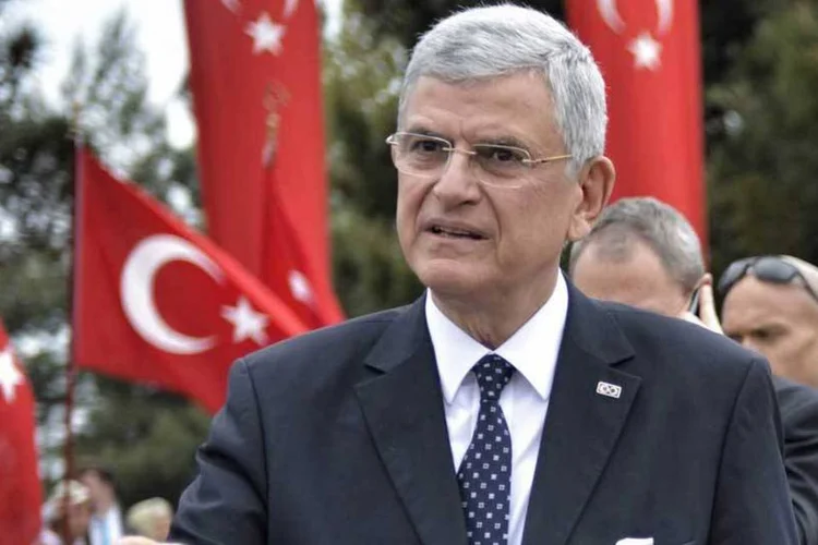 
	O ministro turco na UE, Volkan Bozkir: &quot;o m&eacute;todo (que os pa&iacute;ses) v&atilde;o usar em rela&ccedil;&atilde;o ao acordo &eacute; um problema interno da Uni&atilde;o Europeia&quot;
 (Getty Images)