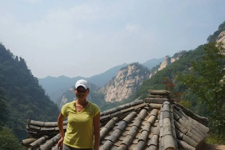 Turista no monte Kumgang: em 2015 empresa oferecerá novos pacotes de turismo no país (Wikimedia Commons)