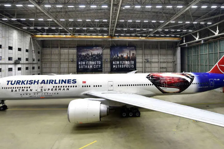 
	Avi&atilde;o da Turkish Airlines: companhia informa que, antes da retomada, 924 voos da empresa tiveram de ser cancelados
 (Divulgação)