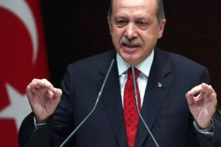 
	O primeiro-ministro turco, Recep Tayyip Erdogan: &quot;isto n&atilde;o pode justificar o ataque ou o dano feito a inocentes&quot;
 (Adem Altan/AFP)