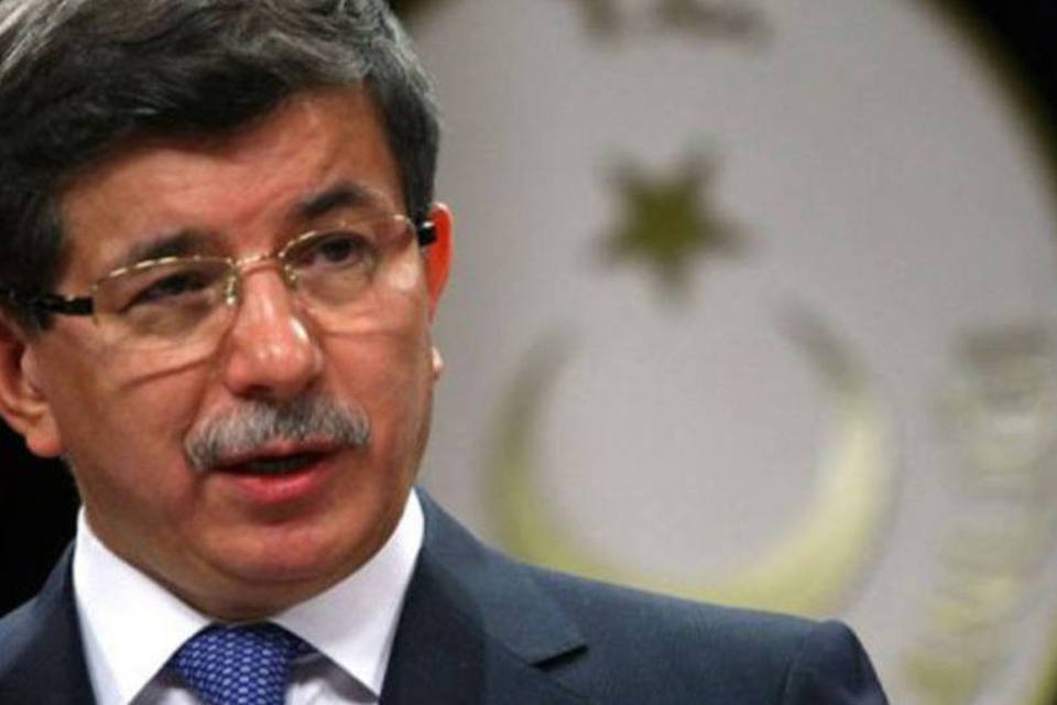 Turquia anuncia sanções econômicas e financeiras contra Síria