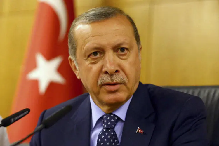 O presidente da Turquia, Recep Tayyip Erdogan, em entrevista coletiva após tentativa de golpe militar no país (Huseyin Aldemir/Reuters)