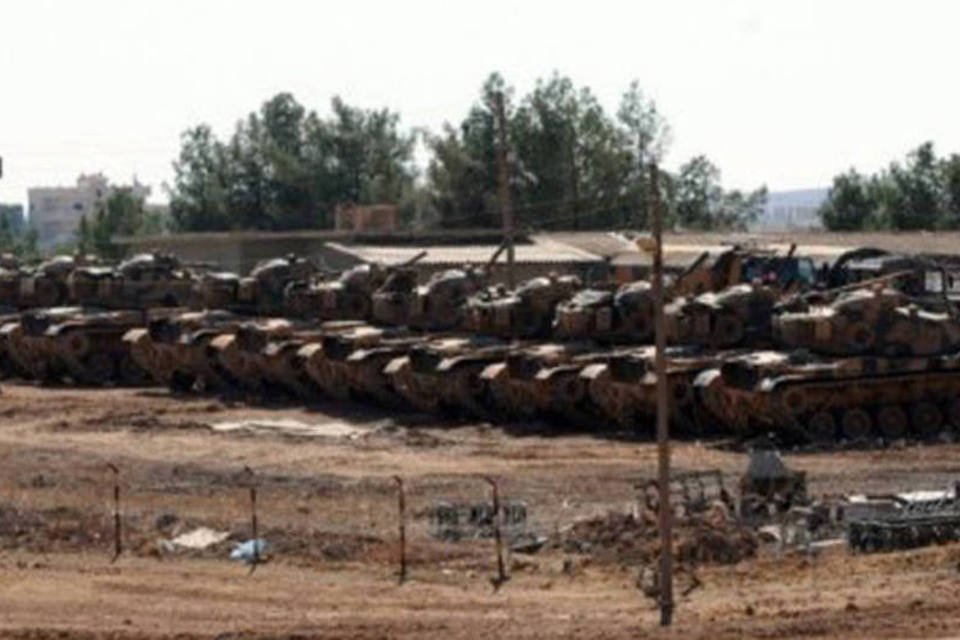 Tanques turcos atacam comboio de grupo islamita na Síria