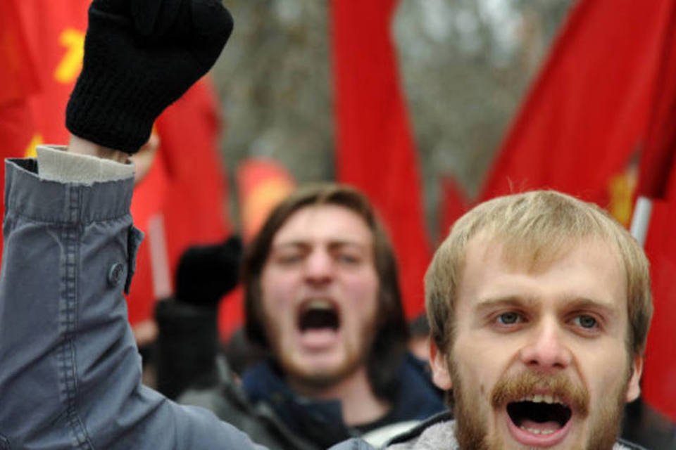 Milhares de pessoas protestam contra o governo turco