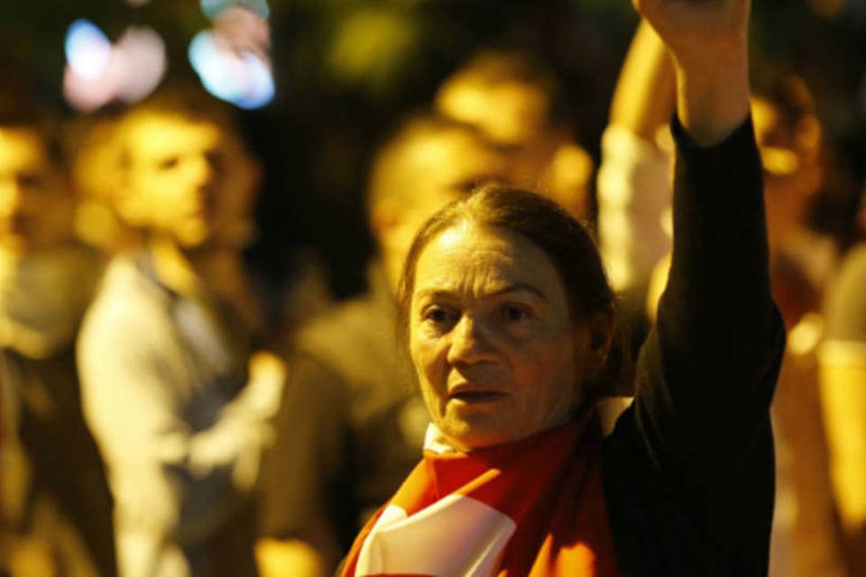 Turquia registra 2ª morte e protestos seguem intensos