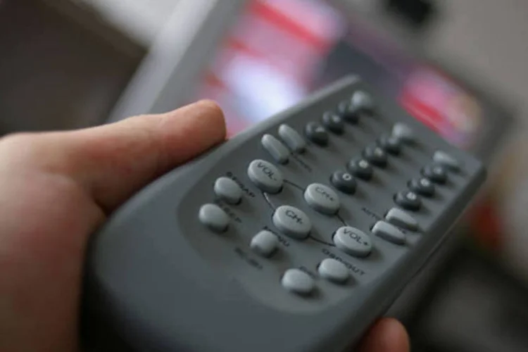 
	Televis&atilde;o: em 2012, a maioria das personagens LGBT identificada pelo relat&oacute;rio da Glaad era formada por homens
 (Ernesto Ferreyra / Stock Xchng)