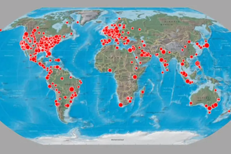 Em 12 horas, foram publicadas 2,2 milhões de mensagens sobre Bin Laden no Twitter. O mapa mostra de onde elas vieram (Sysomos)