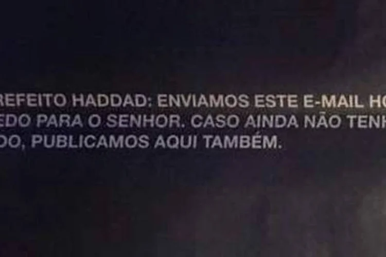 
	Mensagem do Uber a Haddad: na edi&ccedil;&atilde;o desta segunda-feira (05), a Folha de S. Paulo trouxe um an&uacute;ncio inusitado do Uber
 (Reprodução)