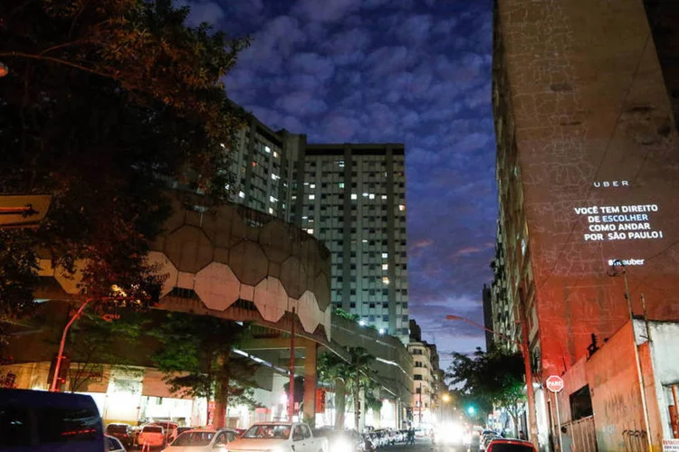 
	Uber faz proje&ccedil;&atilde;o durante vota&ccedil;&atilde;o na C&acirc;mara dos Vereadores em SP
 (Divulgação/Uber/Tiago Silva)
