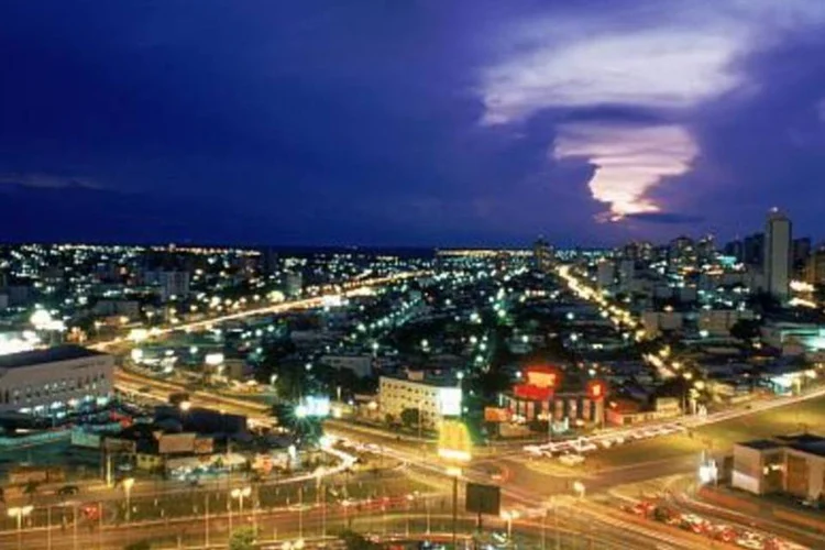 Uberlândia: a BR Malls estima que o shopping deverá gerar 21,8 milhões de reais de lucro operacional líquido para a empresa em 2011 (.)