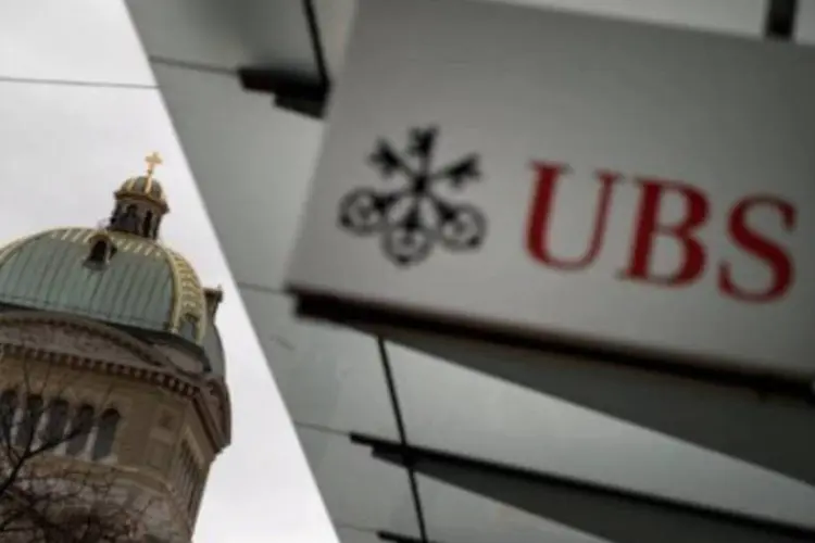 UBS: apesar da queda, o resultado veio muito acima da previsão de analistas (AFP/Fabrice Coffrini)