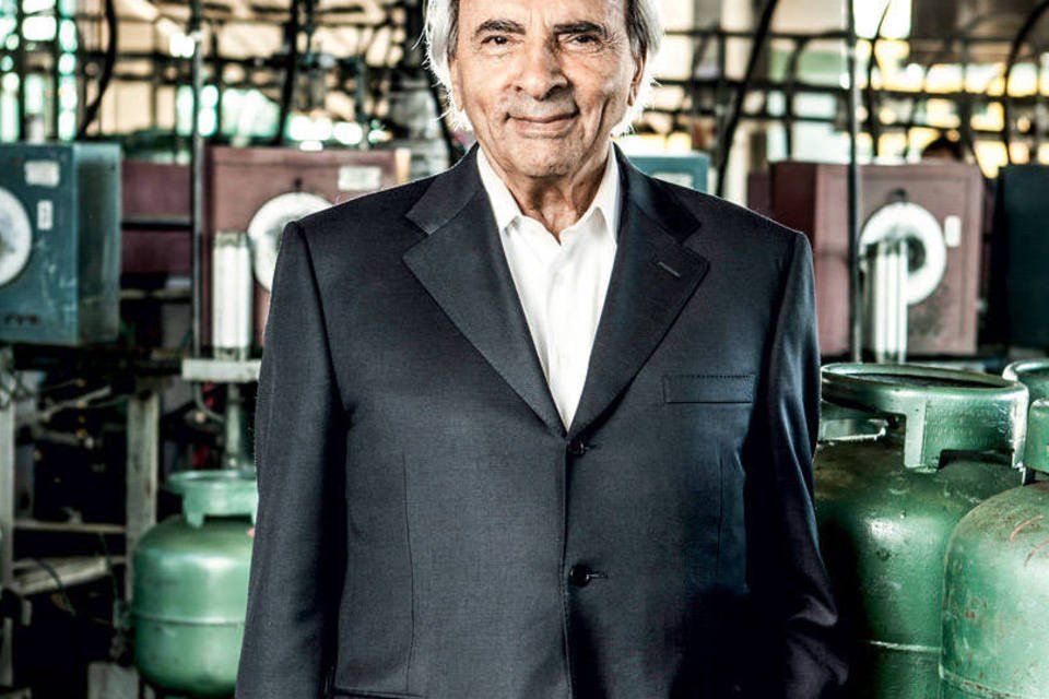 Morre aos 94 anos o empresário Ueze Zahran, fundador da Copagaz