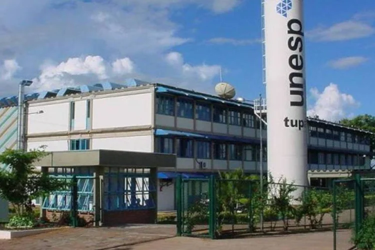 Unesp: todos os 8.351 aprovados devem declarar interesse pelas vagas (Wikimedia Commons)