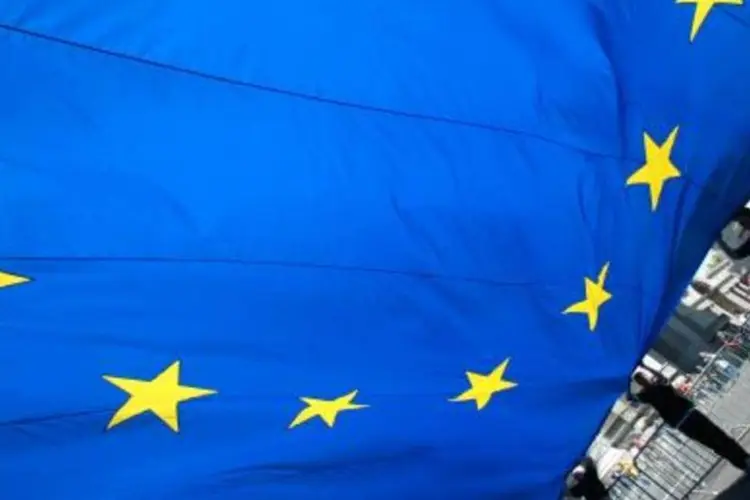 Bandeira da União Europeia: em relação a agosto do ano passado, houve aumento de 0,6% nas vendas  (./Reuters)