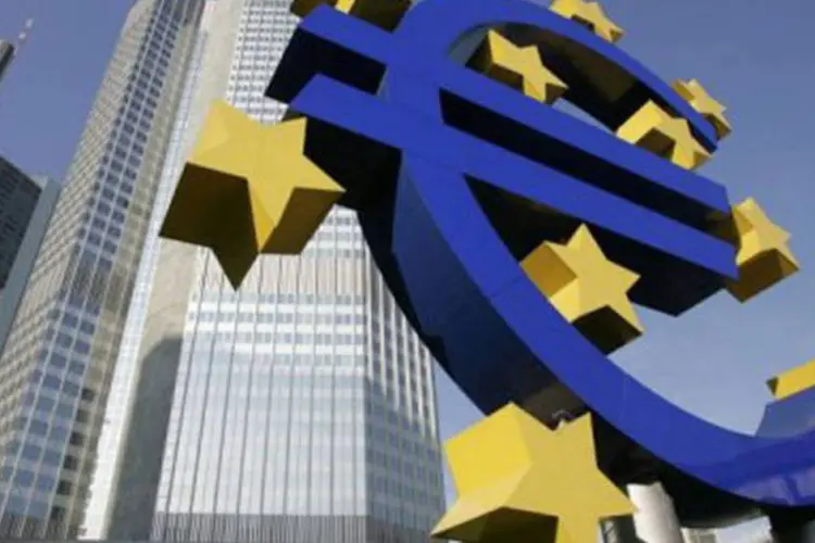 O recorde acontece num contexto de inquietação na Eurozona após o anúncio surpresa de um referendo na Grécia
 (AFP)