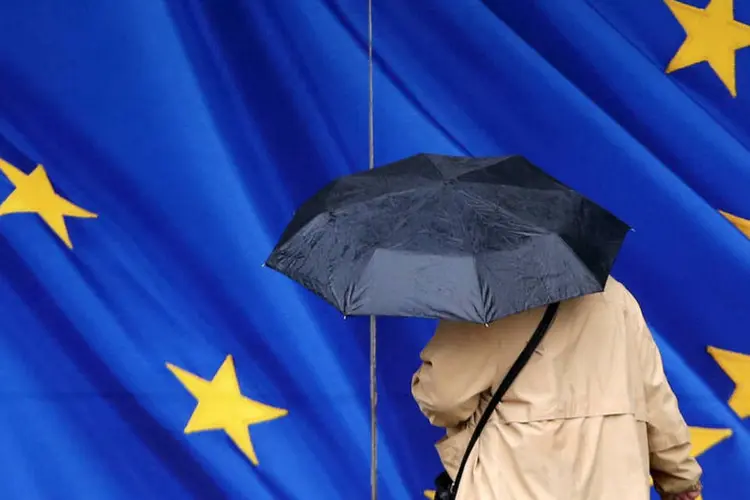 
	Uni&atilde;o Europeia: a zona do euro dever&aacute; crescer 1,7% neste ano, abaixo da previs&atilde;o de expans&atilde;o de 1,8% feita no relat&oacute;rio de novembro
 (Francois Lenoir / Reuters)