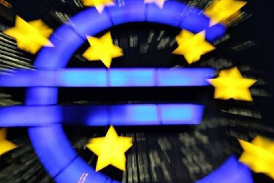 Eurozona terminará 2012 em recessão