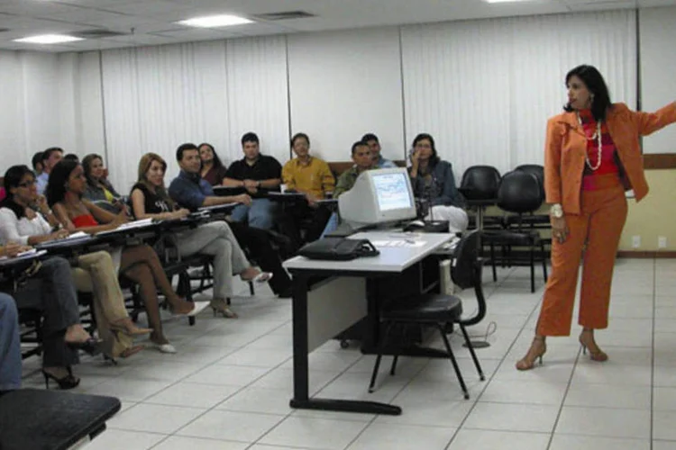 O ministro da Educação definirá a quantidade de professores para cada instituição (Arquivo)