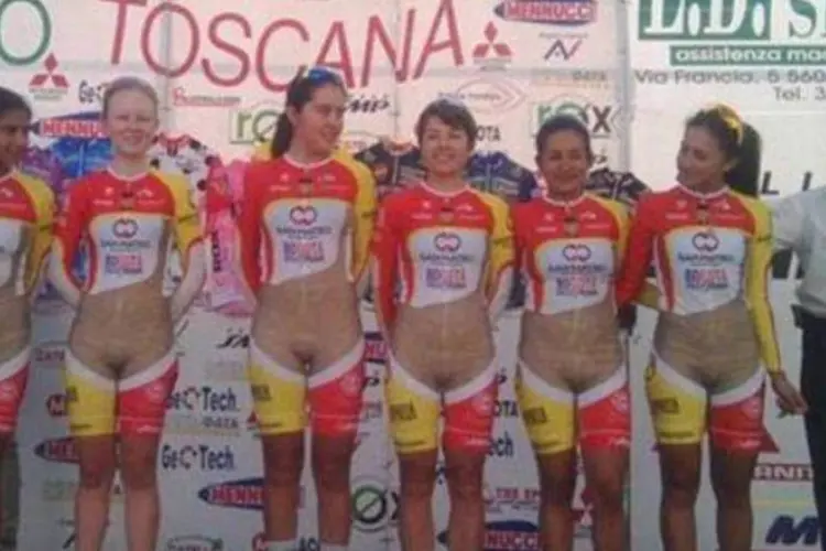 Ciclistas colombianas: dirigente máximo do ciclismo criticou roupa adotada pela equipe (Reprodução/Twitter/@MailSport)