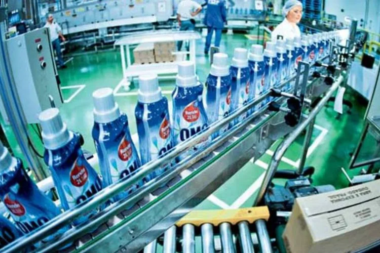 
	F&aacute;brica da Unilever: a empresa investiu&nbsp;1,5 bilh&atilde;o de reais em propaganda em 2013
 (Marcela Beltrão/ EXAME.com/Divulgação)