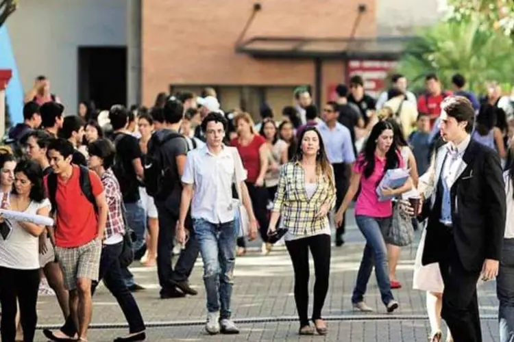 
	Universidade brasileira:&nbsp;de 2005 a 2010, 91,5 mil pessoas de alta escolaridade foram morar na capital
 (Alexandre Battibugli/EXAME.com)