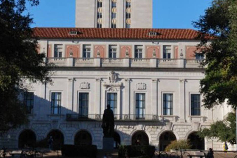 Universidade do Texas retira estátuas confederadas de seu campus