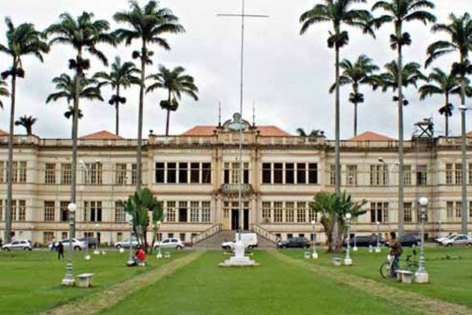 PF investiga desvio de verbas na Federal de Viçosa