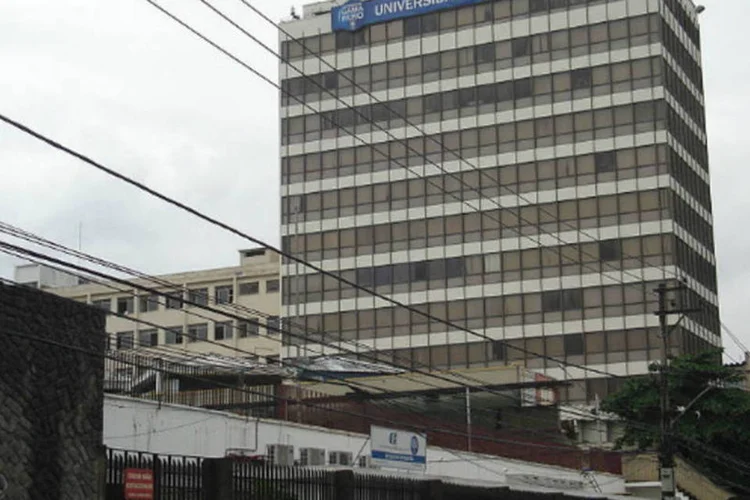 Universidade Gama Filho, no Rio: a mantenedora diz que já havia apresentado um amplo projeto de reestruturação junto ao MEC (Wikimedia Commons)